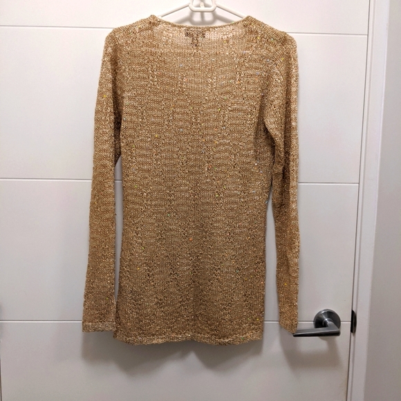 Sweater. Size S - Picture 3 of 3